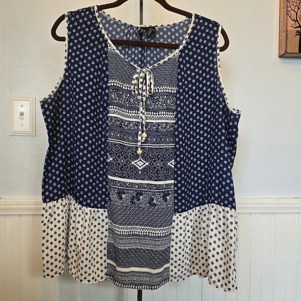 New Direction Sleeveless Patterned Blouse Size 2X